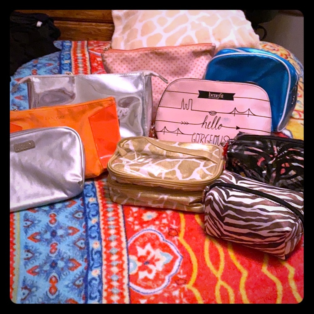 Lot of 9 Makeup 💄 bags